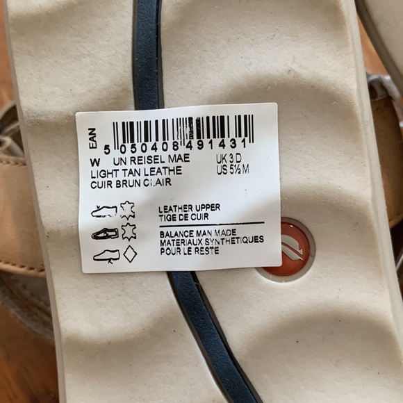 Sandal - 5.5M has a mark on strap, 9.5M, 9M, 7W - Picture 3 of 12